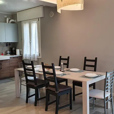 Apartment Bartolino - Quiet And Modern, Close To The Train Station Padova
